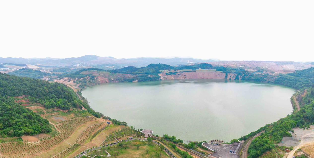 马鞍山市雨山区：“向山大会战”——看百年老矿的生态逆袭